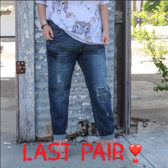 L&B Denim - Plus size L&B Dark wash Boyfriend fit w/rips